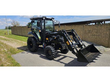 Malotraktor LX504 s kabinou a čelním nakladačem 4 v 1